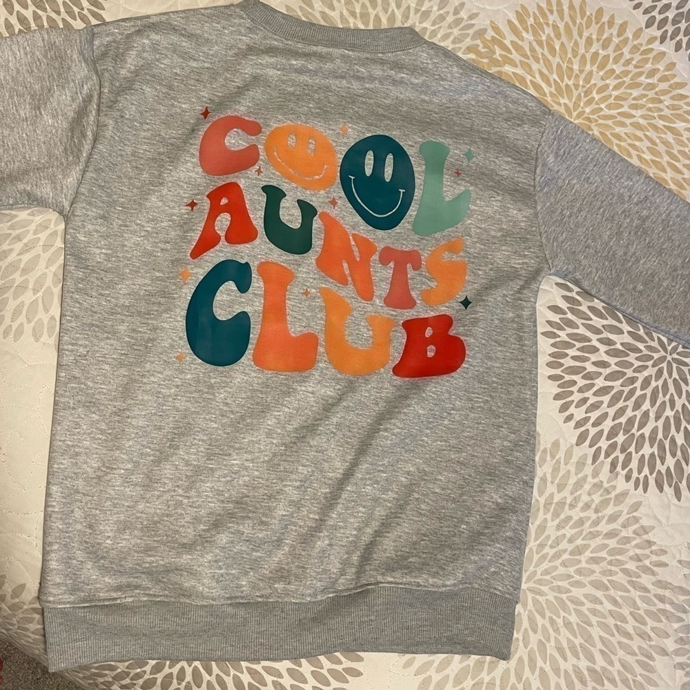 Cool Aunts Club Sweatshirt size M. New Without Tags! - Picture 3 of 5